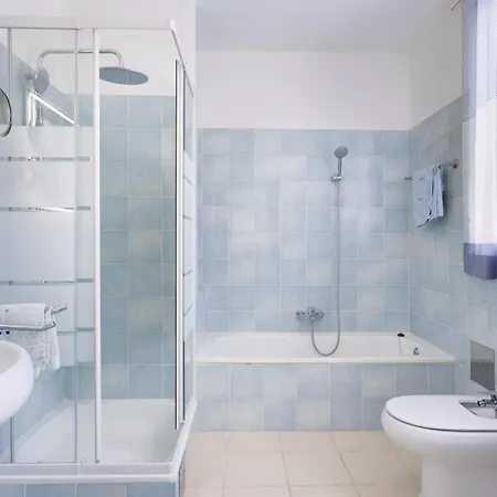 Atlantis - Luxury Oceanfront - Next To The *