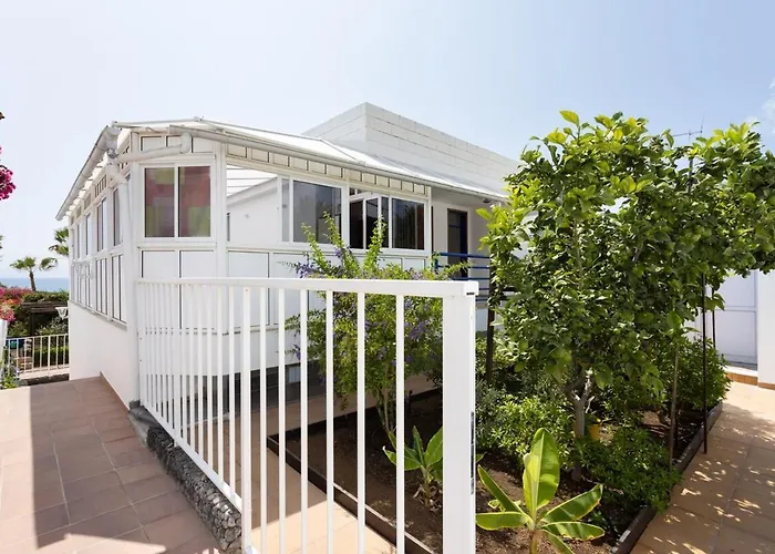 Villa Atlantis - Luxury Oceanfront - Next To The